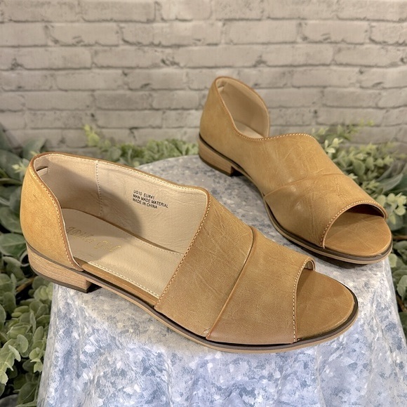 A Rider Girl - Light Caramel Half D’Orsay Open Toe Low Heel Flats WMS 10M✨EUC - Picture 10 of 10